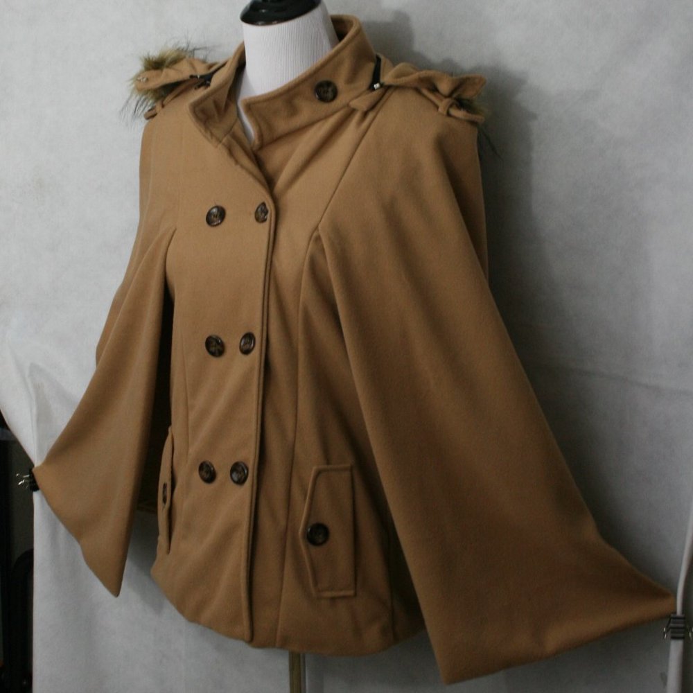 Jeykay Camel Polyester Lined Coat w/ Wings and Removable Fur Lined Hood SZ L NWT - Picture 3 of 10